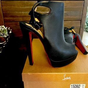 Christian Louboutin Peep Toe Booties, size 39